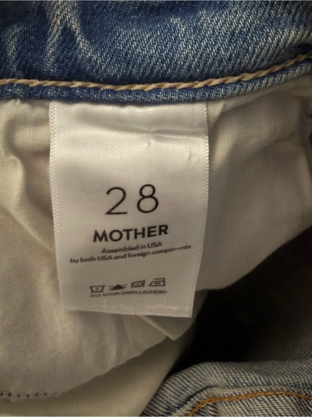 MOTHER The Hustler Roller Sneak Jeans I Confess - Picture 9 of 9